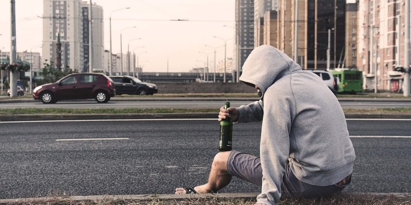 verslaving, IJslandse preventiemodel, dak- en thuisloze jongeren