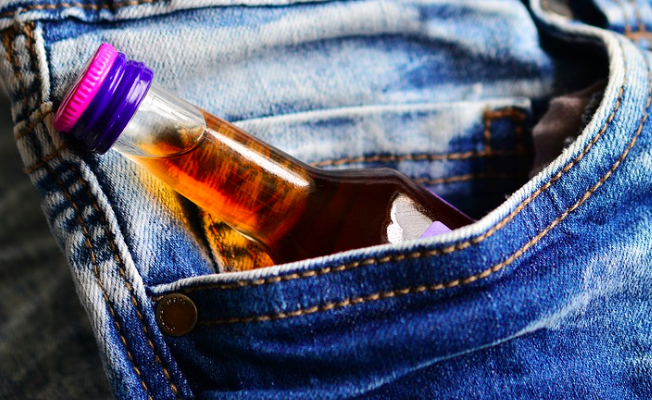alcoholgebruik, riskant drinken, scholieren, alcoholverslaving