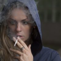 rokers, rookverbod, longkanker, stoppen met roken, nicotineverslaving, roken en schizofrenie, rookruimtes, roken, armoede, rookverbod