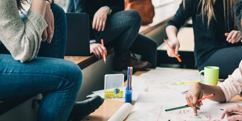 Continuïteit Jeugdzorg, mentale gezondheid jongvolwassenen, ontmoetingsplekken, hervormingsagenda jeugd, herstellen, vrouwen, antipsychotica , meisjes,, hoogspecialistische jeugdzorg, jeugdhulp, jeugd, jeugdzorg motiverende gesprekstechnieken,