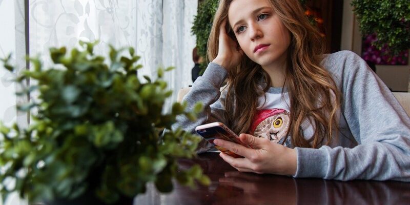 TikTok, Jeugdhulp, jeugdzorgplus, IPS, meisjes, grip op je dip, coronapandemie, volwassenpsychiatrieterugval, depressie, arbeidsongeschiktheid, jongeren, mentale gezondheid, jeugd, de kindertelefoon, scheiding, mentale gezondheid, angst, tieners, somber, kindertelefoon, collectieve angst, wachtlijsten, depressie bij jongeren , vroege aanpak