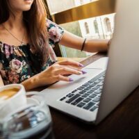 online cursussen, online seksueel misbruik, digitalisering in de ggz, Expertisecentrum Digitalisering, digitalisering, sterk door werk, benzodiazepinen, psychische variatie, online therapie, online haat, dialyse-patiënten, zelfmoordpreventie, informatieveilig gedrag , WRR, schermgebruik, online pesten, dialyse-patienten,