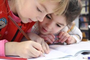 jeugdzorg, jeugdautoriteit, sociaal-emotionele vaardigheden, school