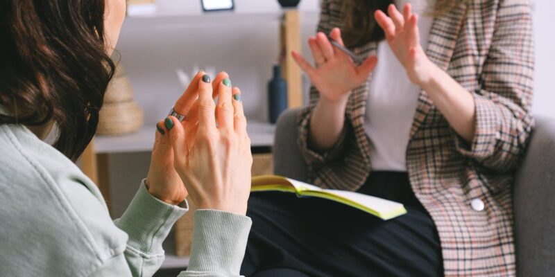 creatieve therapie, hulpverlener.