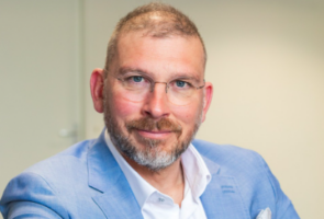 Richard Coonen , De Luisterlijn
